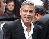 Сестра Джорджа Клуни доказала, что ее брат не гей