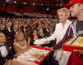 Разносчик пиццы получил $1000 чаевых от гостей "Оскара"
