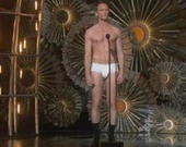 Ведущий "Оскара" шокировал зрителей отсутствием наряда