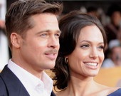 Анджелина Джоли намерена снова пополнить семью