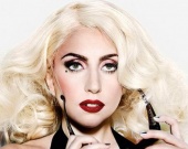 Леди Гага отказалась от эпатажа для новой роли