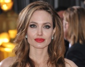 Анджелина Джоли заметно поправилась