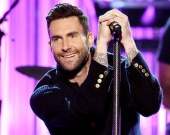 Лідер Maroon 5 отримає зірку на Алеї слави