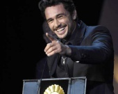 Джеймс Франко празднует победу на кинофестивале в Сан-Себастьяне