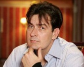 "Очень страшное кино" для Линдси Лохан и Чарли Шина "Очень страшное кино" для Линдси Лохан и Чарли Шина