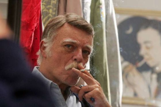 Рубенс ди Фалку – исполнитель роли Леонсио в бразильском сериале "Рабыня Изаура" (1976). Он был первым показан в СССР.