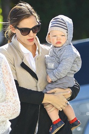 Актриса Дженнифер Гарнер 27 февраля родила Бену Аффлеку третьего ребенка – сына Сэмюеля.