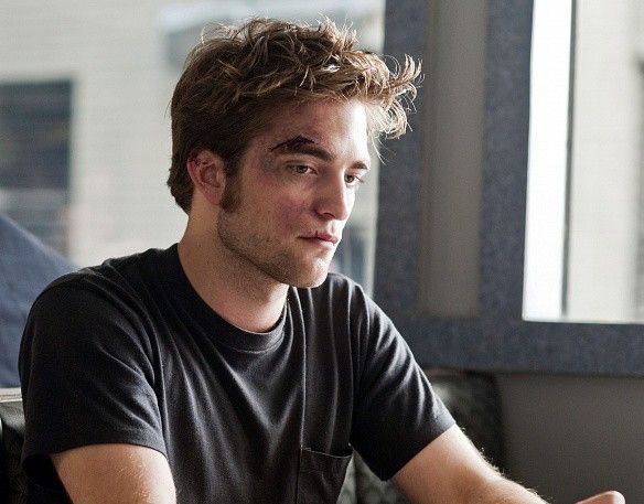 Слухи вокруг кандидатуры на роль нового Бонда не утихают почти с момента премьеры картины " <a href="http://kinoafisha.ua/films/padenie-nebes">007 Координаты "Скайфолл"</a> ". Несколько месяцев назад СМИ предполагали, что новым исполнителем роли может ста