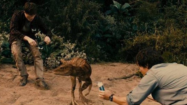 Приключенческий триллер "<a href="http://kinoafisha.ua/films/proekt-dinozavr">Проект "Динозавр"</a>". Группа исследователей направляется на поиски существа, живущего в воде. Однако ряд неприятностей поставили группу на грань выживания в самой гуще тропиче