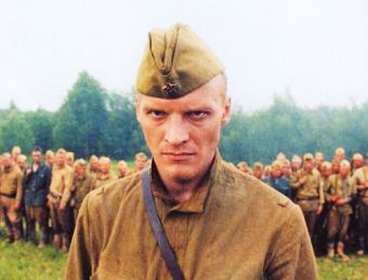 Алексей Серебряков в роли командира штрафного батальона Василия Твердохлебова в фильме "Штрафбат"