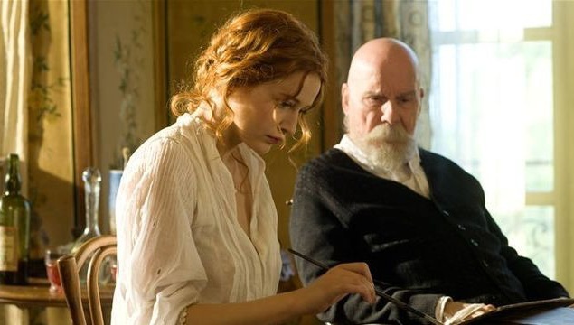 Французская мелодрама "<a href="http://kinoafisha.ua/films/renuar-poslednyaya-luabov">Ренуар. Последняя любовь</a>". Огюст Ренуар получает известие о том, что любимый сын Жан ранен на фронте. Единственное, что скрашивает горькое отшельничество художника, 