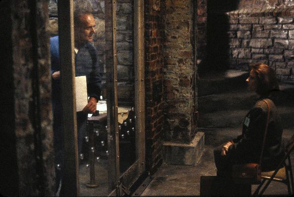 Ну, и самым главным злодеем мирового кинематографа, на наш взгляд, является Ганнибал Лектер в исполнении Энтони Хопкинса. Этот маньяк-психиатр — вымышленный персонаж. Его "папа" — Томас Харрис, написал о Лектере четыре романа. Автор всегда отказывался гов