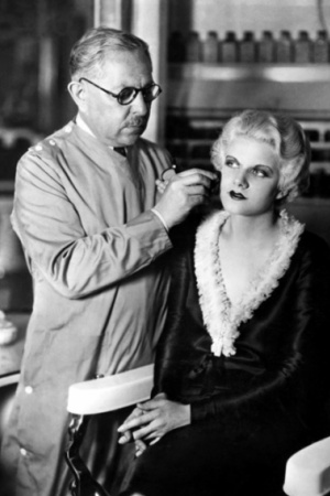 Макс Фактор за работой