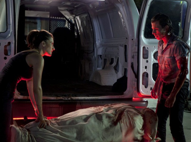 Фильм ужасов "<a href="http://kinoafisha.ua/films/nikto-ne-vjil">Никто не выживет</a>". Преступники попадают в западню. Один из заложников, захваченный бандитами, оказывается настоящим маньяком и открывает на них жестокую охоту.