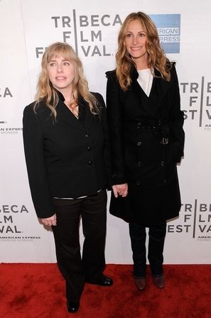 Рядом с Джулией Робертс родная сестра Лиза