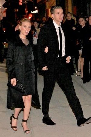 Скарлетт Йоханссон и ее долговязый братишка Хантер