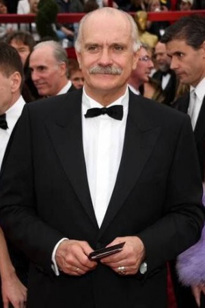 Никита Михалков - множество зарубежных кинонаград, также выдвигался на премию Оскар за "Урга - территория любви"