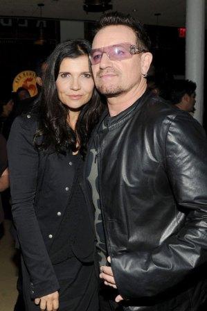 Боно и Элисон Хьюсон Вместе с 1975 (38 лет)