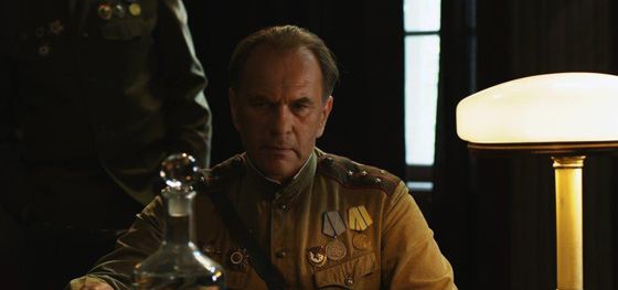 Александр пояснил: актера для роли Михасева выбрали сразу, а вот поиски актрис заняли не один месяц. Режиссер сериала решил принципиально не брать медийных актрис, а найти характерных, но малоизвестных, начинающих. Кастинг был необычайно долгим, в результ