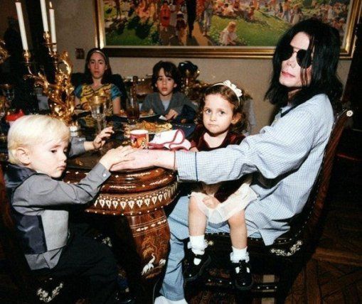 Дети Майкла Джексона: Принс, Пэрис и Принс Майкл II (Бланкетт)