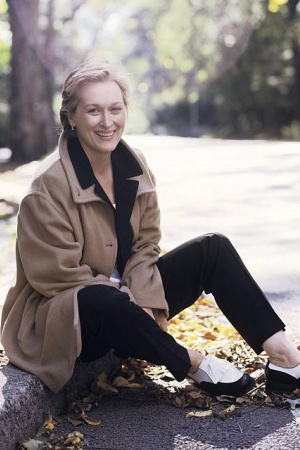 "Я много лет терзалась мыслью, что я недостаточно хорошенькая. Это была пустая трата времени! Сейчас я просто наслаждаюсь клочками того, что осталось, и очень счастлива".