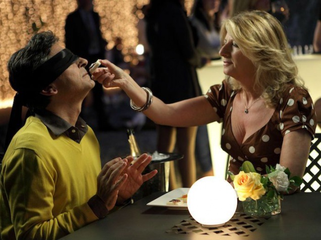 Итальянская комедия "<a href="http://kinoafisha.ua/films/shokoladne-pocelui">Шоколадные поцелуи</a>". Маттиа и Камала — старые знакомые. Ранее их пути разошлись, но теперь они снова встретились, чтобы наладить бизнес в кафе-шоколаднице.