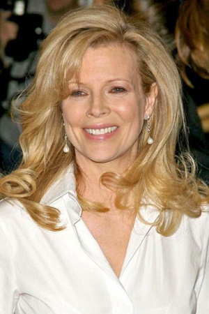 Ким Бейсингер, 56 лет