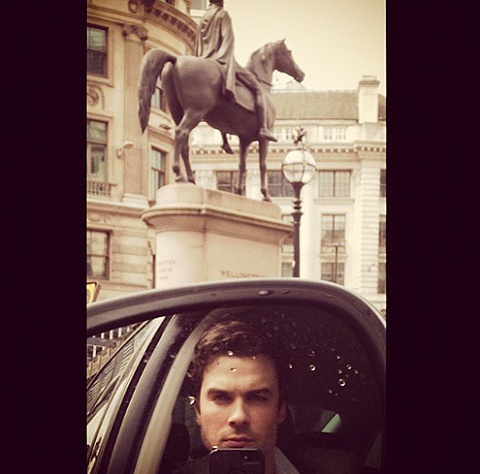 Иен Сомерхолдер отдыхает в Лондоне.