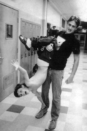 Джон Фрэнсис Дэйли и Джейсон Сигел Джон Фрэнсис Дэйли и Джейсон Сигел