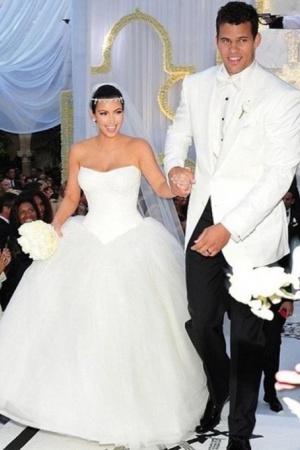 Ким Кардашян и Крис Хемпфрис - 2 миллиона