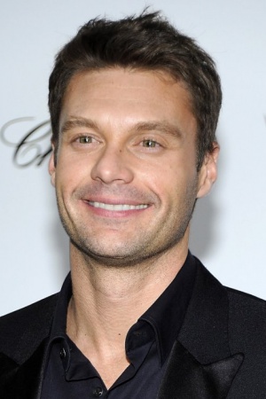 6. Райан Сикрест (Ryan Seacrest) О Райане Сикресте можно много чего сказать. Он низкий. Он раздражающий. Он появляется везде, где можно, и никто не знает почему. Однако это не причина убивать человека, не так ли? Для Чиди Узома (Chidi Uzomah), резервиста 6. Райан Сикрест (Ryan Seacrest) О Райане Сикресте можно много чего сказать. Он низкий. Он раздражающий. Он появляется везде, где можно, и никто не знает почему. Однако это не причина убивать человека, не так ли? Для Чиди Узома (Chidi Uzomah), резервиста
