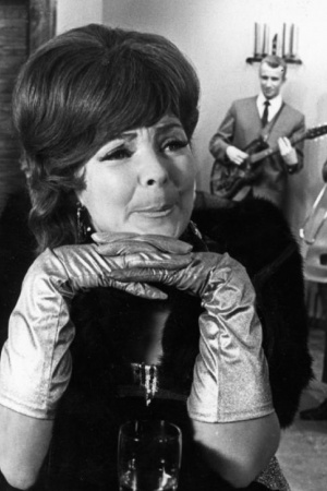 Ольга Аросева (1925-2013), советская и российская актриса Ольга Аросева (1925-2013), советская и российская актриса