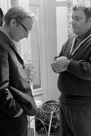 Э. Рязанов просит Новосельцева не бояться Людмилу Прокофьевну.