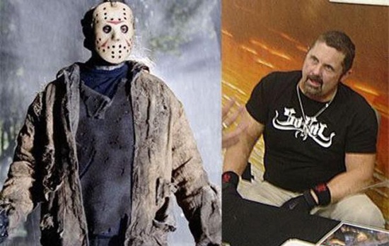 Джейсон Вурхиз (Jason Voorhees), исполнивший роль главного негодяя в фильме ужасов Пятница 13, тоже был не одинок. Он один из многих актеров, игравших этого неутомимого злодея. Каскадер Кэйн Ходдер (Kane Hodder) - единственный, которому посчастливилось сы Джейсон Вурхиз (Jason Voorhees), исполнивший роль главного негодяя в фильме ужасов Пятница 13, тоже был не одинок. Он один из многих актеров, игравших этого неутомимого злодея. Каскадер Кэйн Ходдер (Kane Hodder) - единственный, которому посчастливилось сы