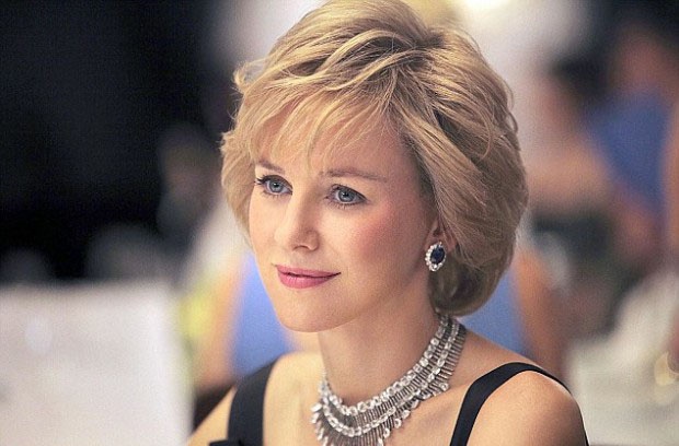 В 2012-ом году в рамках промоушена фильма "Невозможное" в одном из интервью Наоми поделилась своими размышлениями касательно своих отношений с Лив Шрайбером: "Мы постоянно находимся вместе. Нам не нужна никакая бумага, которая бы подтверждала, что мы муж  В 2012-ом году в рамках промоушена фильма "Невозможное" в одном из интервью Наоми поделилась своими размышлениями касательно своих отношений с Лив Шрайбером: "Мы постоянно находимся вместе. Нам не нужна никакая бумага, которая бы подтверждала, что мы муж