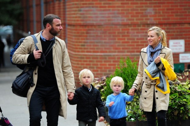 Напомним, Уоттс и Шрайбер познакомились в 2005-ом году на шикарном благотворительном балу в Нью-Йорке. Однако, чтобы завоевать расположение понравившегося мужчины Наоми пришлось приложить немало усилий. "С Лив я проявила намного больше напора, чем всегда, Напомним, Уоттс и Шрайбер познакомились в 2005-ом году на шикарном благотворительном балу в Нью-Йорке. Однако, чтобы завоевать расположение понравившегося мужчины Наоми пришлось приложить немало усилий. "С Лив я проявила намного больше напора, чем всегда,