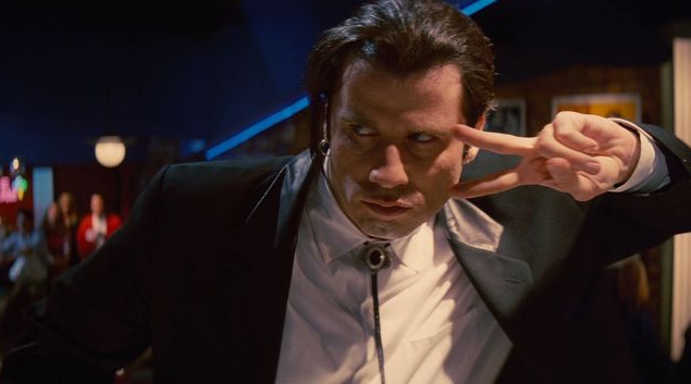 - Когда Винсент и Ланс готовятся сделать укол адреналина Мии, на заднем плане можно заметить настольные игры "Операция" (Operation) и "Жизнь" (Life); - На Джимми одета футболка с логотипом детройтской газеты "Orbit". Квентин Тарантино дал интервью этому и