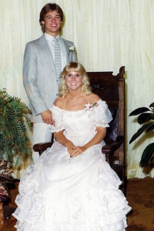 Брэд Питт на выпускном