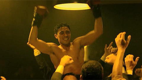 Историческая драма "Жестокий ринг". Основанная на реальной истории Виктора Переса, который стал чемпионом мира по боксу в 1930-е годы в Париже и был женат на знаменитой французской актрисе. Из-за его еврейского происхождения он был депортирован в Освенцим