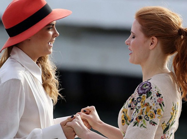 Джессика Честейн и Кара Делевинь