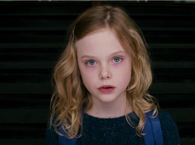 2008 год в фильме "Фиби в стране Чудес".