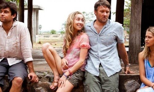 Триллер "Не говори ничего". Компания молодых людей отправляется в Камбоджу на фестиваль. Они весело проводят время, но по непонятным обстоятельствам возвращаются домой без одного товарища. Им предстоит дать объяснения родственникам пропавшего парня…