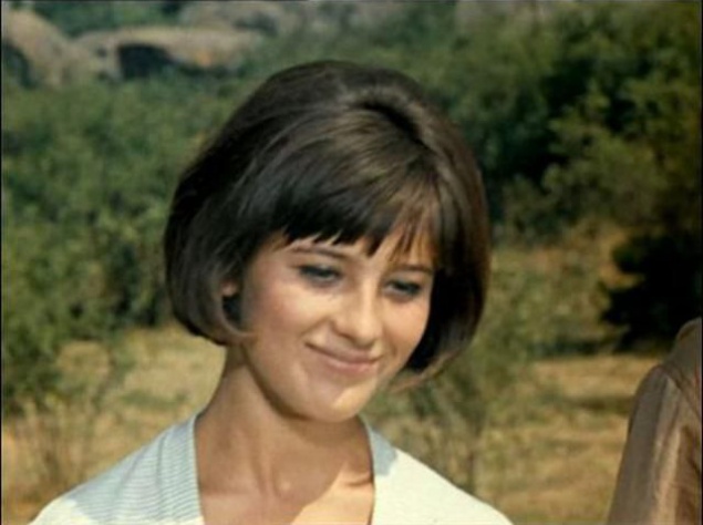 Наталья Варлей. Главная роль: Нина в фильме "Кавказская пленница"