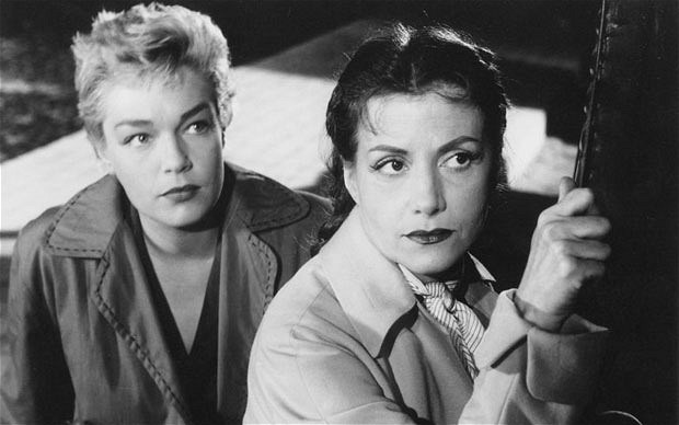 "Дьяволицы". Снятый в 1955 году триллер Анри-Жоржа Клузо повествует о жене (Вера Клузо) и любовнице (Симона Синьоре) директора французской школы, которые договариваются его убить и устроить всё так, чтоб это выглядело как несчастный случай. Однако сюжет у "Дьяволицы". Снятый в 1955 году триллер Анри-Жоржа Клузо повествует о жене (Вера Клузо) и любовнице (Симона Синьоре) директора французской школы, которые договариваются его убить и устроить всё так, чтоб это выглядело как несчастный случай. Однако сюжет у