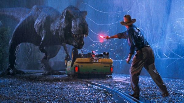 2. "Парк Юрского Периода (1993). Терминатор 2 доказал, что CGI эффекты могут быть фотореальны, но Парк Юрского Периода доказал, что мастера компьютеров вскоре могут взять в свои руки всю промышленность спецэффектов. Невозможно выразить, чтобы ощущали зрит 2. "Парк Юрского Периода (1993). Терминатор 2 доказал, что CGI эффекты могут быть фотореальны, но Парк Юрского Периода доказал, что мастера компьютеров вскоре могут взять в свои руки всю промышленность спецэффектов. Невозможно выразить, чтобы ощущали зрит