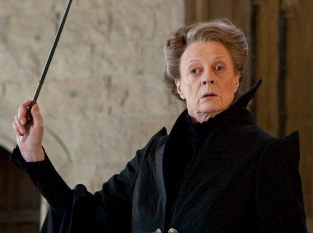Мэгги Смит в роли профессора Минервы МакГонагалл Мэгги Смит в роли профессора Минервы МакГонагалл
