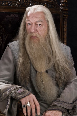 Майкл Гэмбон в роли Альбуса Дамблдора Майкл Гэмбон в роли Альбуса Дамблдора