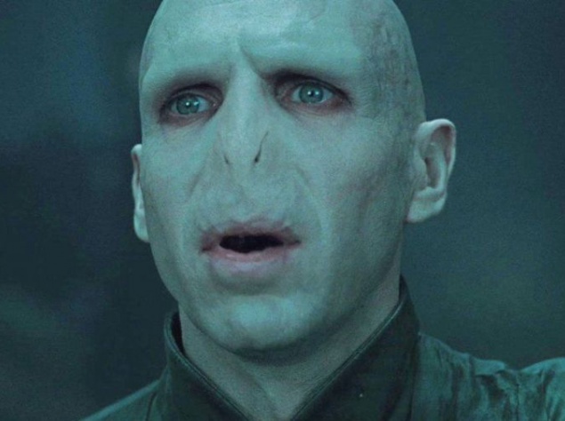 Ральф Файнс в роли Волан Де Морта Ральф Файнс в роли Волан Де Морта