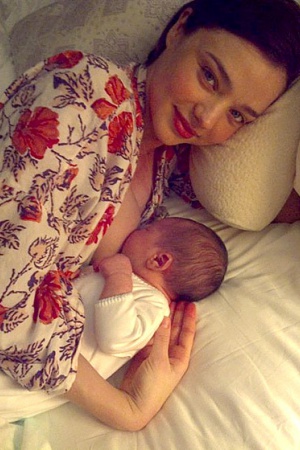 Миранда Керр с сыном Флинном Миранда Керр с сыном Флинном