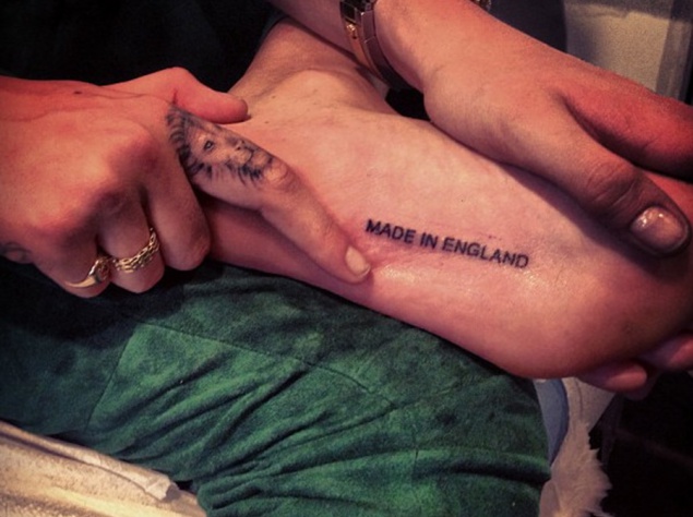 Тату Кары Делевинь